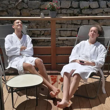 Au-dela Du Bojador Bed & Breakfast Besancon